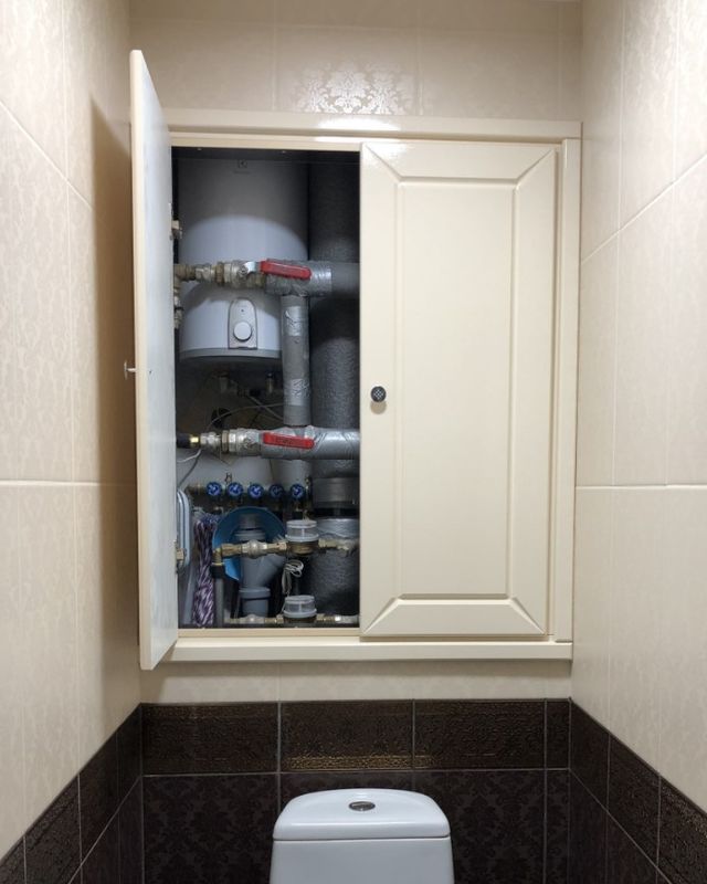 Сантехнический шкаф в санузле